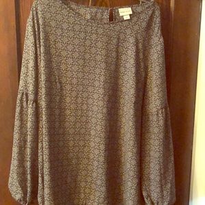 Black and white blouse